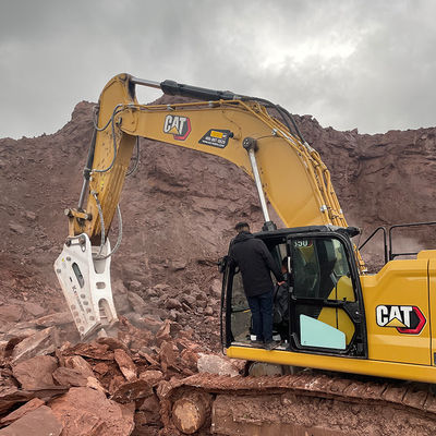 Heavy Hydraulic Stone Breaker Untuk 50-60ton Excavator Guide / Bentuk Tidak Reguler
